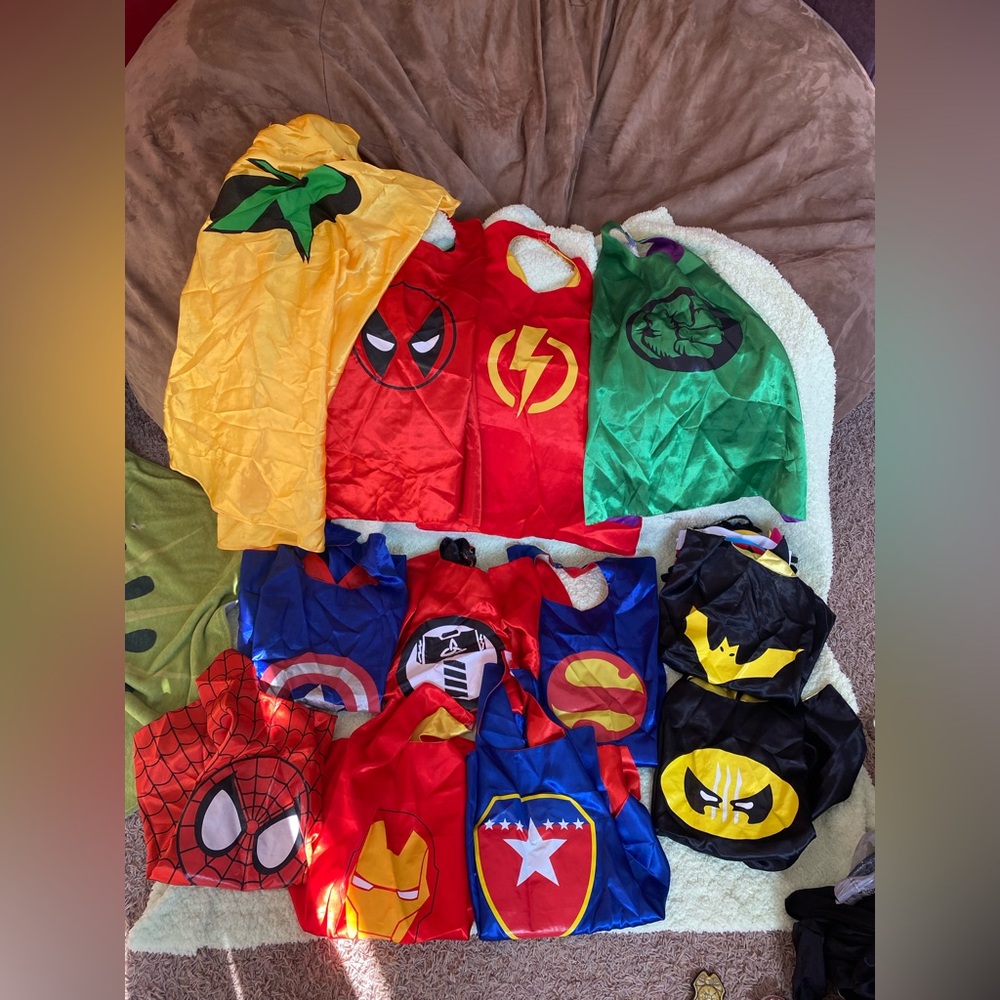 Superhero Kids dress up set/ capes/ masks/ bracelets